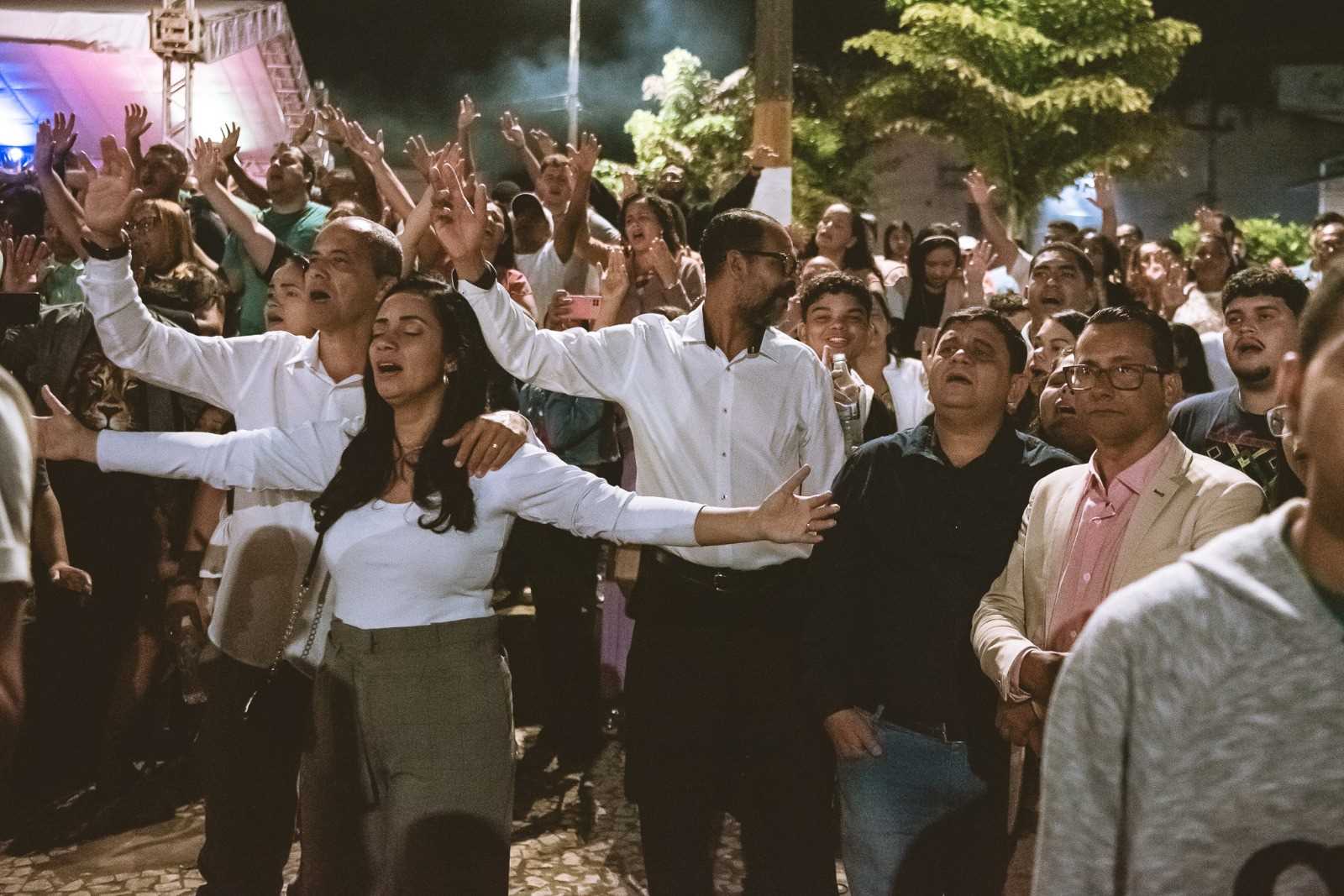 Camacã: Festa dos Evangélicos leva grande público nos dois dias de louvores